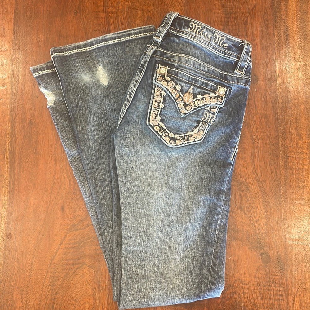 Miss Me girls size 8 thick stitch rhinestone medium dark wash with distressing